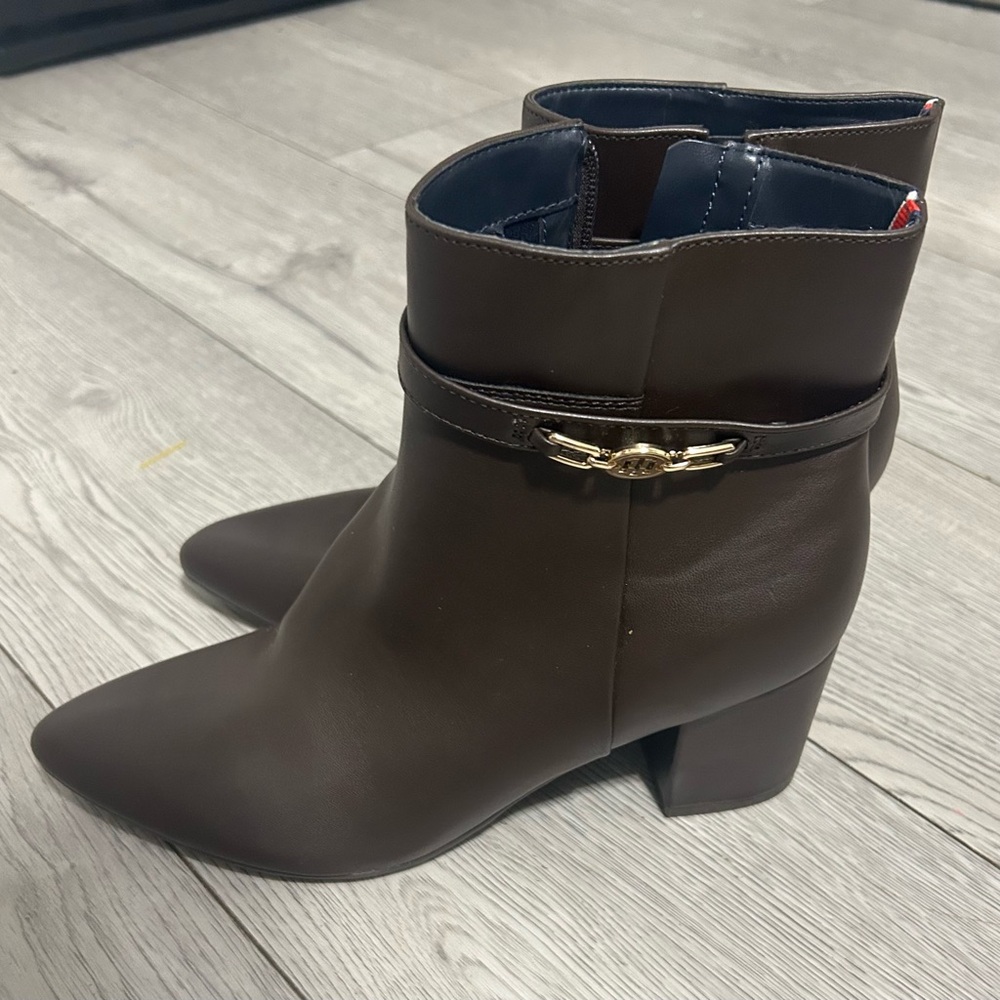 Tommy Hilfiger Dark Brown Leather Pointed Toe Ankle Boots with Gold Buckle